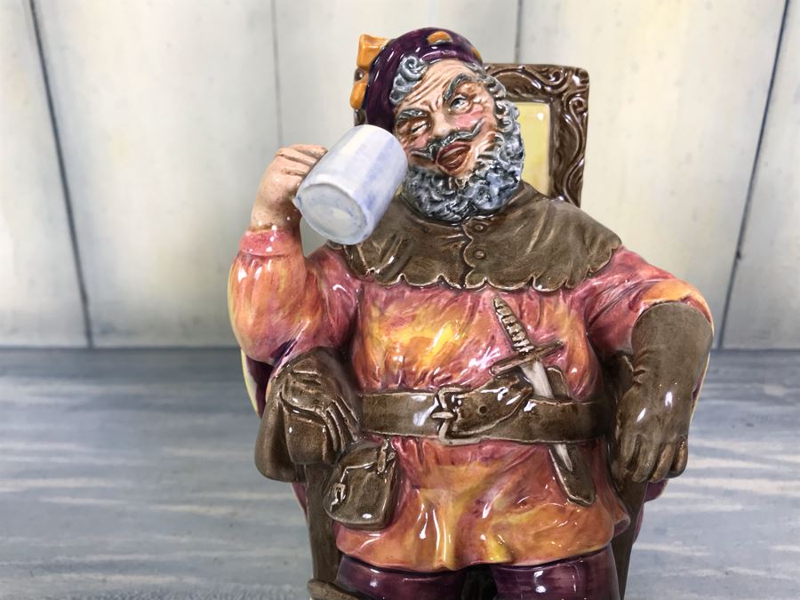 Royal Doulton England The Foaming Quart Figurine HN 2162 6'H [Photo 2]