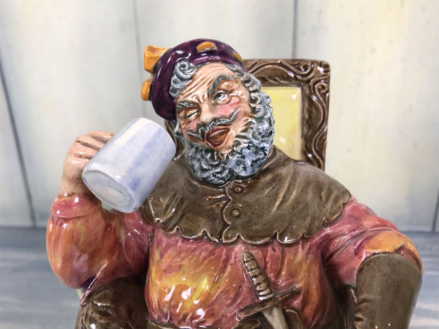 Royal Doulton England The Foaming Quart Figurine HN 2162 6'H [Photo 3]