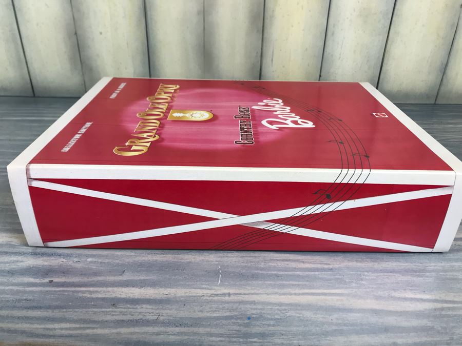 First In A Series Collector Edition Country Rose Barbie Doll With Box 17782 [Photo 11]