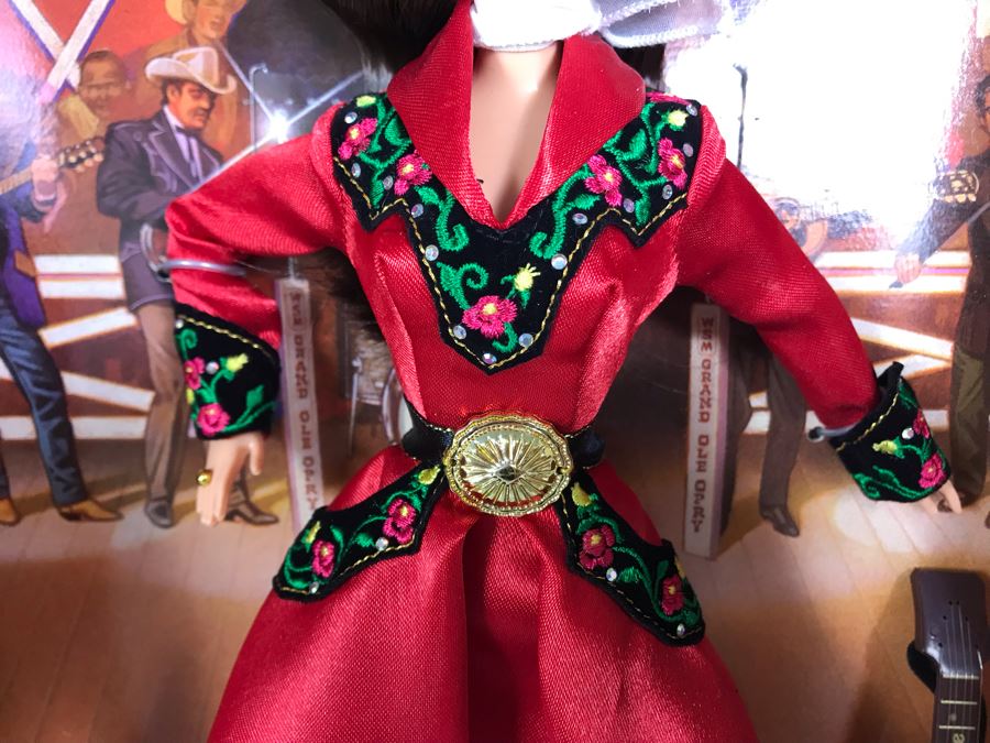 First In A Series Collector Edition Country Rose Barbie Doll With Box 17782 [Photo 6]