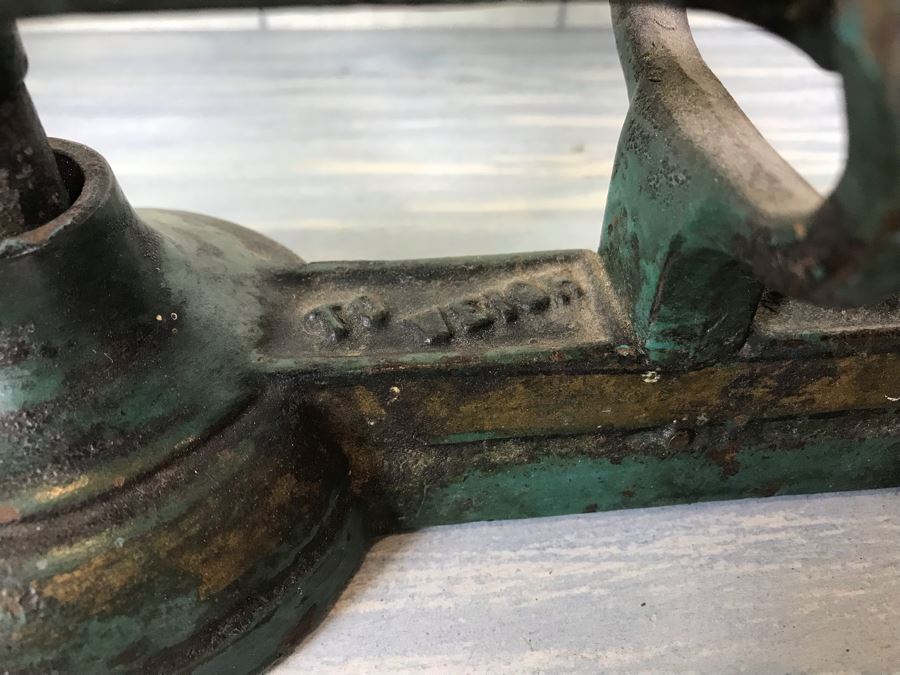 Antique Cast Iron Balance Scale With Brass Pan [Photo 8]
