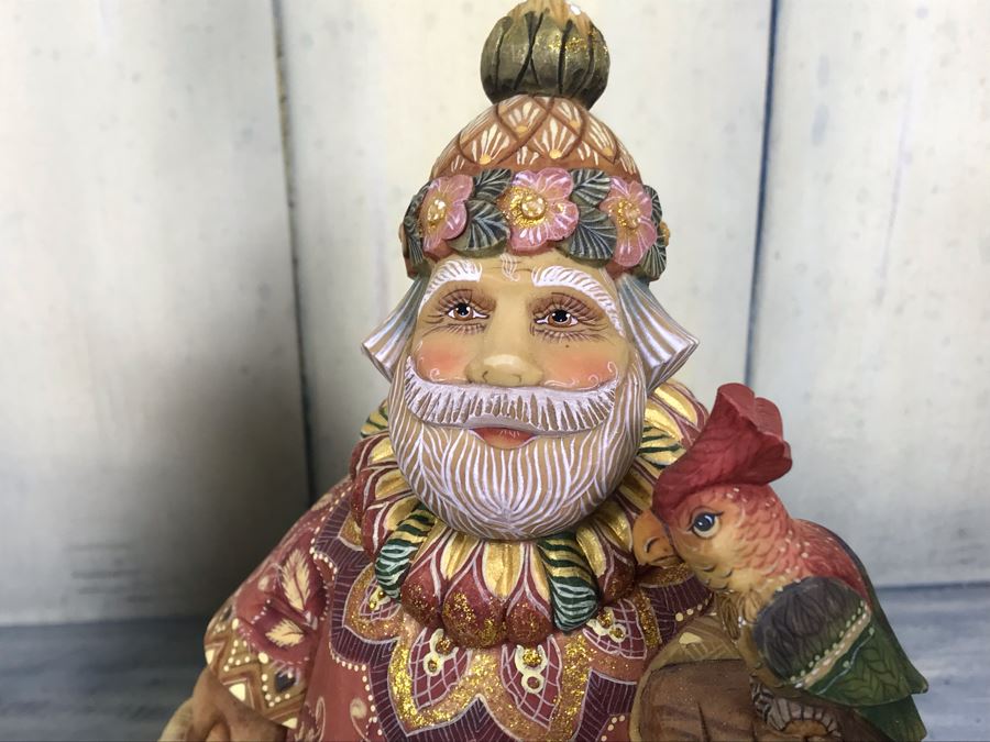 Pair Of Limited Edition G. DeBrekht Artistic Studios Christmas Decoration Figurines: 'Islander Santa' Cruising Series And 'The Broadmoor Santa' [Photo 7]