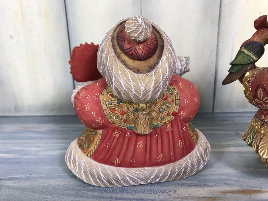 Pair Of Limited Edition G. DeBrekht Artistic Studios Christmas Decoration Figurines: 'Islander Santa' Cruising Series And 'The Broadmoor Santa' [Photo 11]