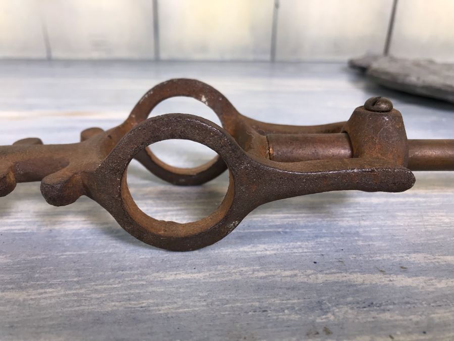 Antique Metal Rooster Weather Vane 26'L X 10.5'H [Photo 11]