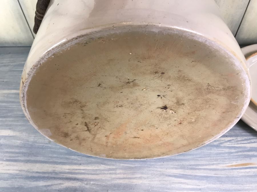 Vintage Red Wing Potteries Red Wing, MN 5 Gallon Crock Pot With Lid - Note Lid Has A Chip (See Photos) [Photo 19]