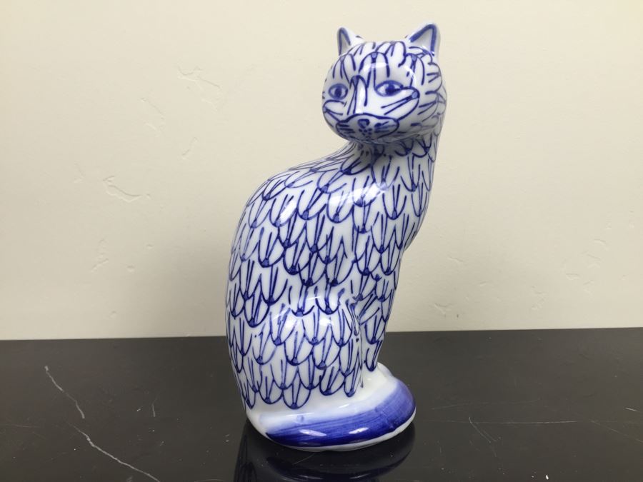 Brass Kettle And Home Decor Lot With Blue And White Cat [Photo 2]