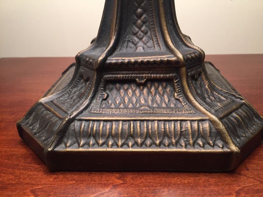 Contemporary Metal Lamp With Stained Glass Lamp Shade [Photo 3]