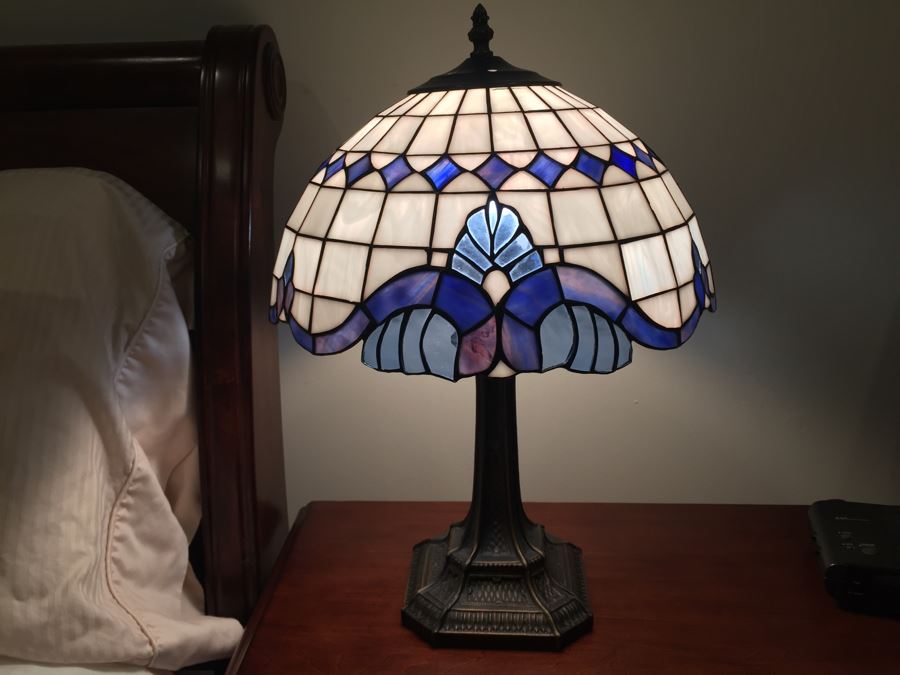Contemporary Metal Lamp With Stained Glass Lamp Shade