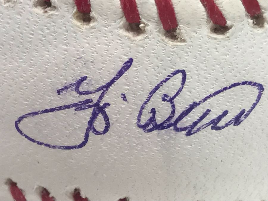 Yogi Berra New York Yankees Signed Rawlings Baseball With Acrylic Display Box [Photo 3]