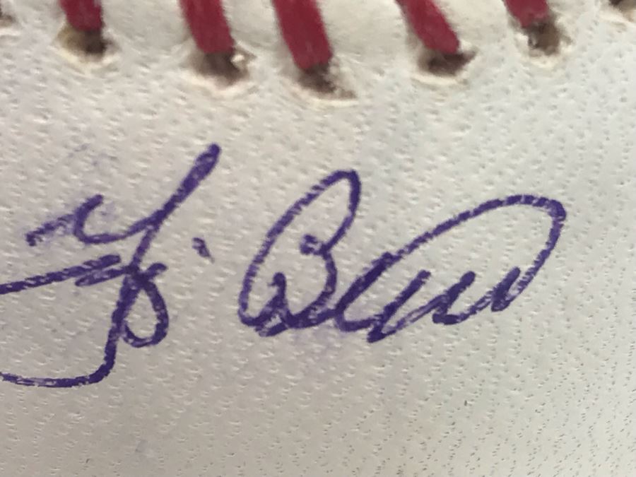 Yogi Berra New York Yankees Signed Rawlings Baseball With Acrylic Display Box [Photo 5]