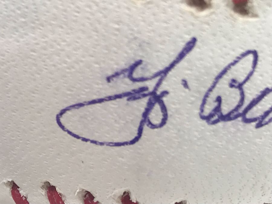 Yogi Berra New York Yankees Signed Rawlings Baseball With Acrylic Display Box [Photo 4]