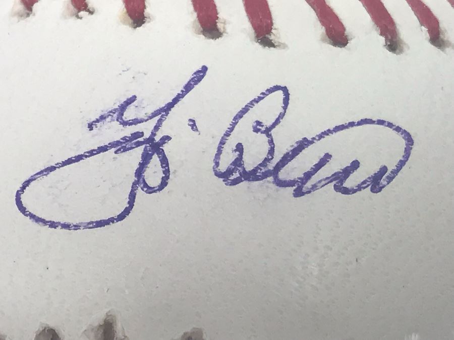 Yogi Berra New York Yankees Signed Rawlings Baseball With Acrylic Display Box [Photo 8]