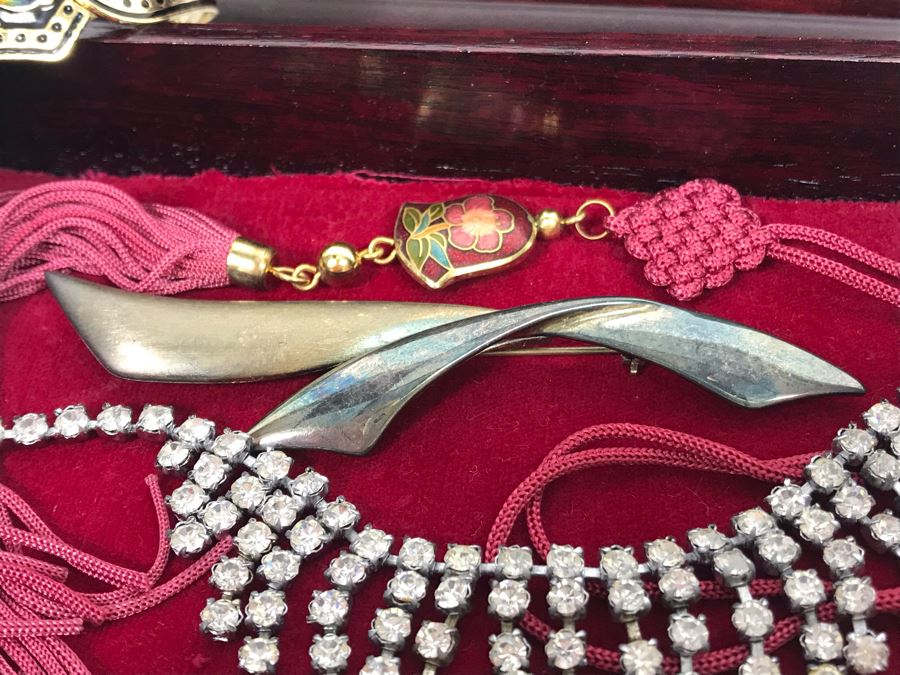 Vintage Wooden Asian Jewelry Box With Collection Of Costume Jewelry [Photo 11]