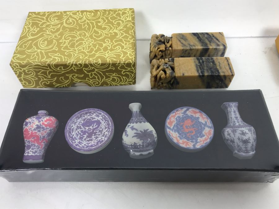 Pair Of Chinese Uncarved Stone Chops Seals And Miniature Reproduction Examples Of Qinghua Porcelain Series Vases And Plates [Photo 8]