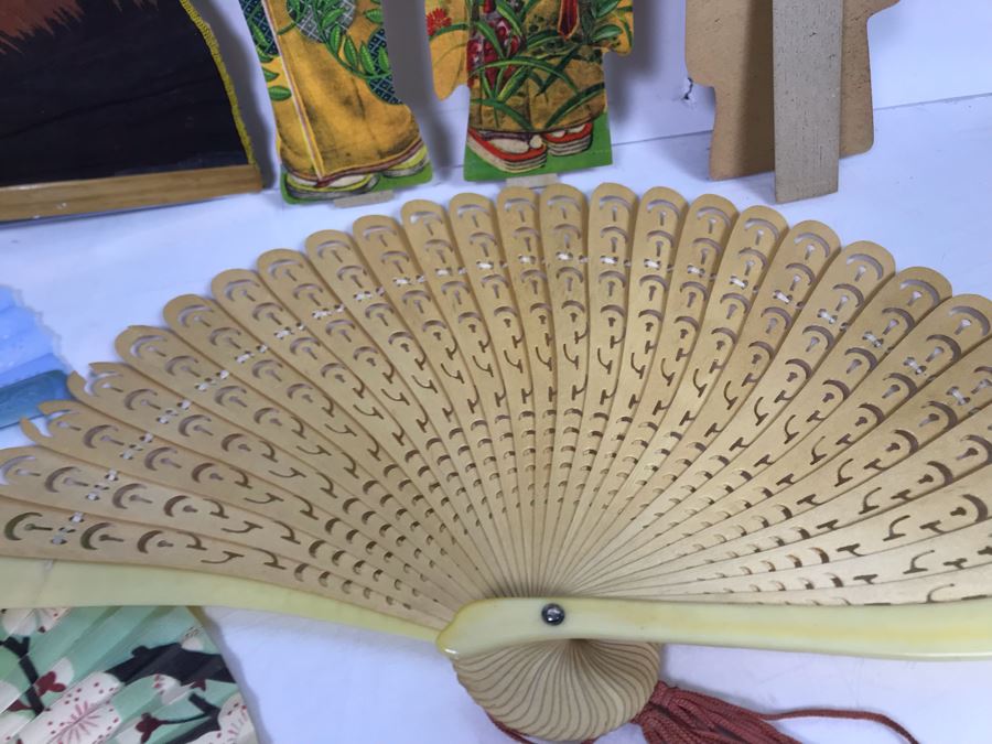 Vintage Asian Fan Collection With Set Of (3) Vintage Japanese Paper Dolls [Photo 9]