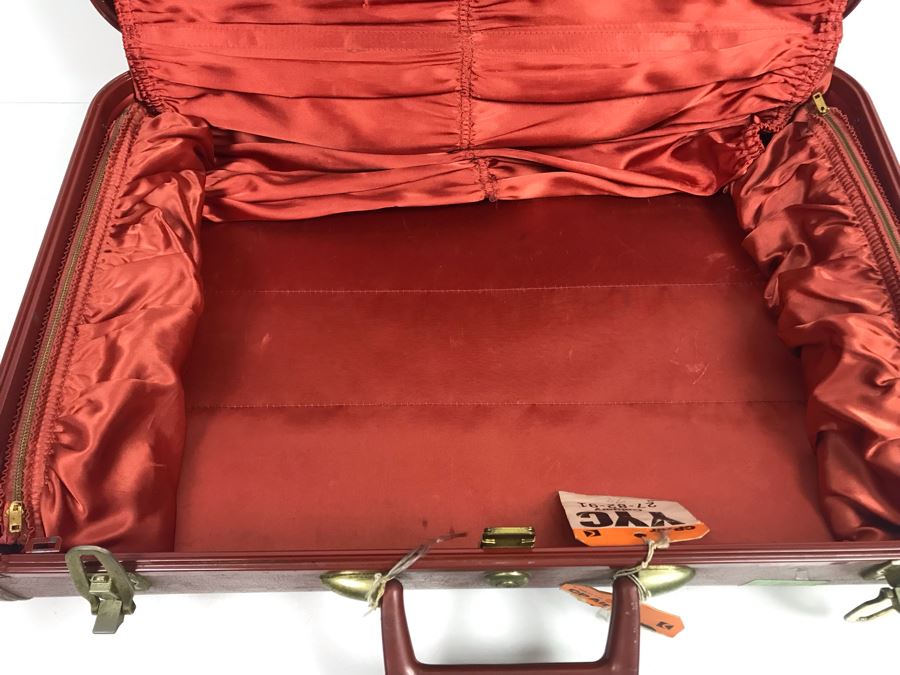 Vintage J.C. Higgins Luggage 21' X 15' [Photo 9]