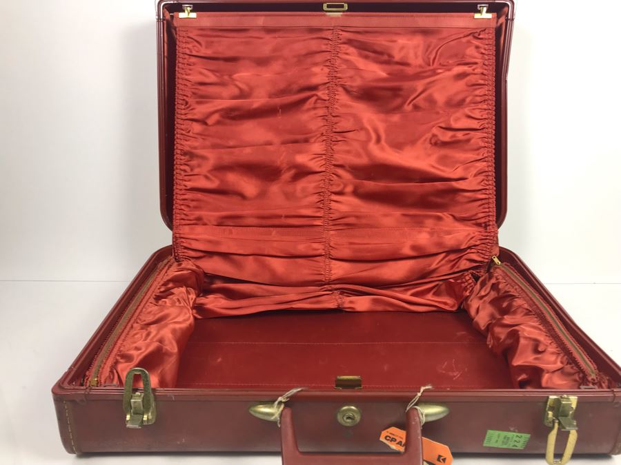 Vintage J.C. Higgins Luggage 21' X 15' [Photo 8]