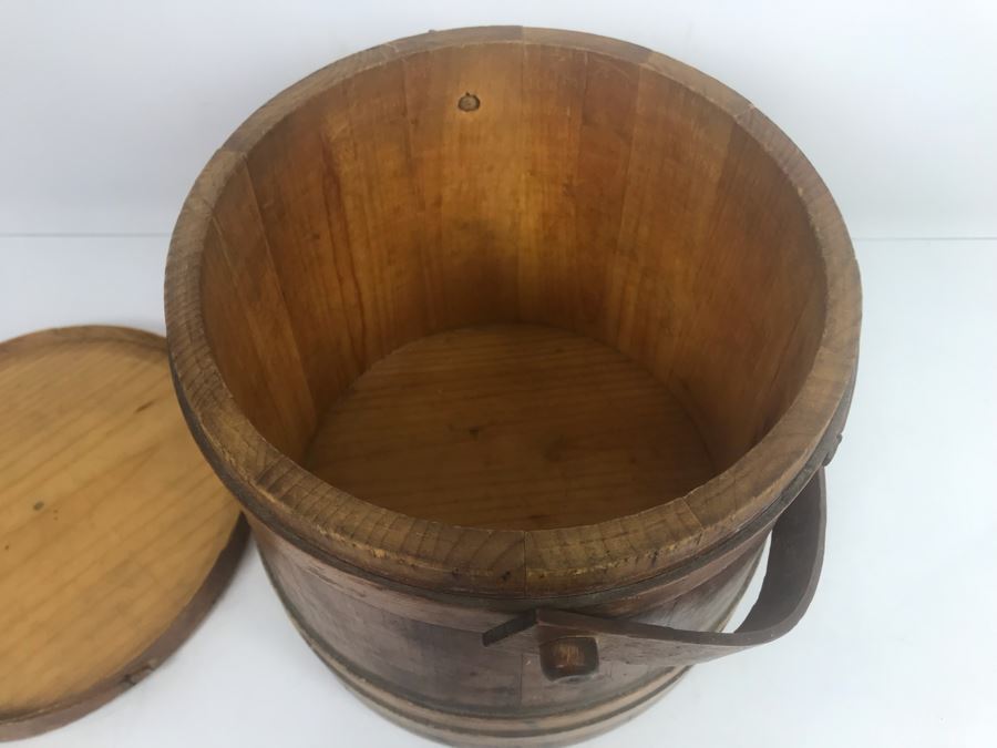 Vintage Wooden Bucket With Lid And Handle [Photo 7]