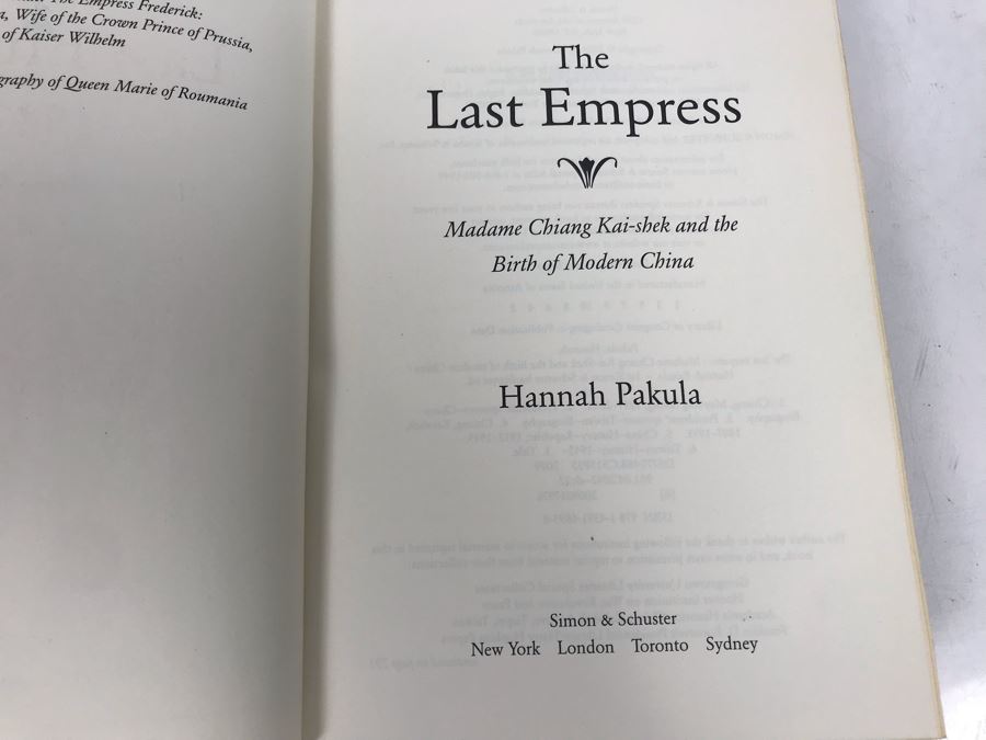 Oriental Pewter Malaysia Drinking Mug Inscribed Singapore And The Last Empress Madame Chiang Kai-Shek And The Birth Of Modern China Hardcover Book By Hannah Pakula [Photo 9]