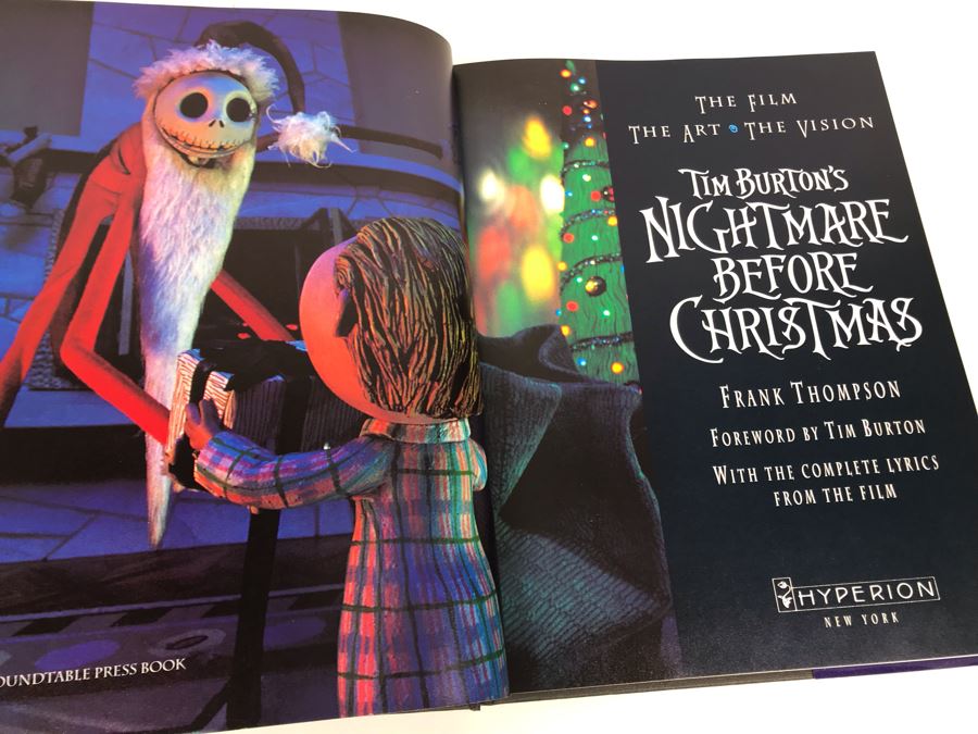 Vintage 1993 Walt Disney First Edition Hardcover Book Tim Burton's Nightmare Before Christmas (Motion Picture) [Photo 4]