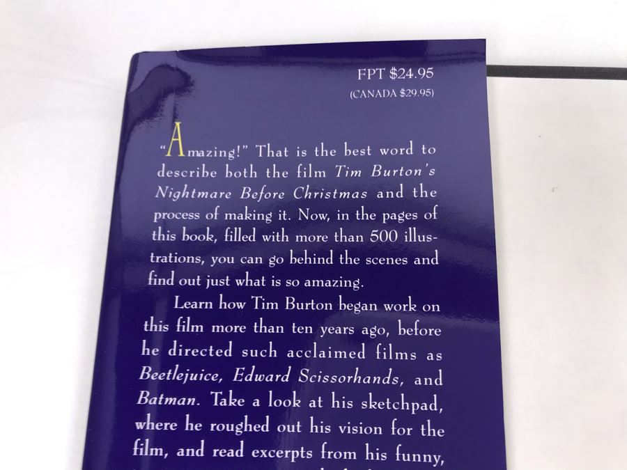 Vintage 1993 Walt Disney First Edition Hardcover Book Tim Burton's Nightmare Before Christmas (Motion Picture) [Photo 3]