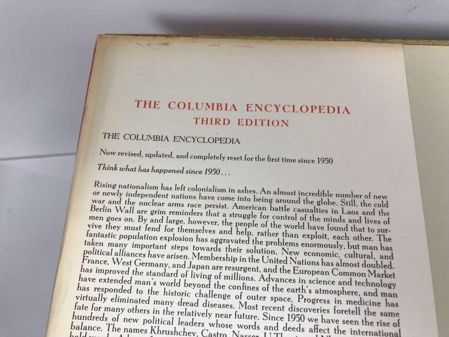 The Columbia Encyclopedia Dictionary With Illustrations Third Edition [Photo 4]