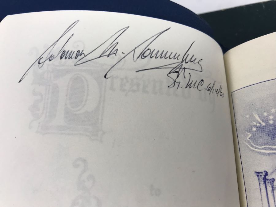 Free Masons Masonic Bible With Box From Eternal Lodge No. 989 [Photo 9]