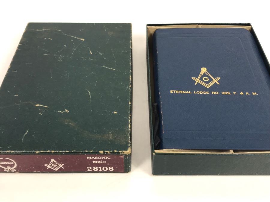 Free Masons Masonic Bible With Box From Eternal Lodge No. 989 [Photo 1]