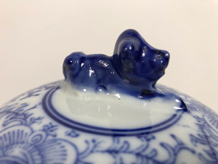 Asian Blue And White Porcelain Bowl With Lid 7.5'W X 8'H [Photo 5]