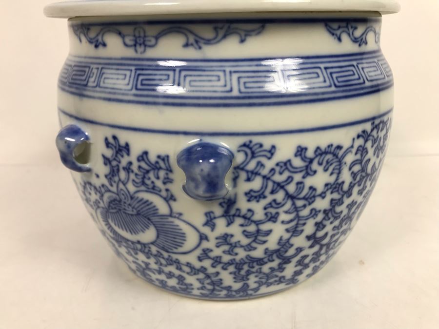 Asian Blue And White Porcelain Bowl With Lid 7.5'W X 8'H [Photo 8]