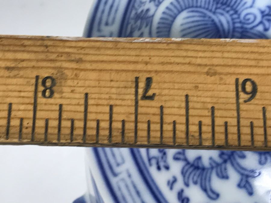 Asian Blue And White Porcelain Bowl With Lid 7.5'W X 8'H [Photo 19]