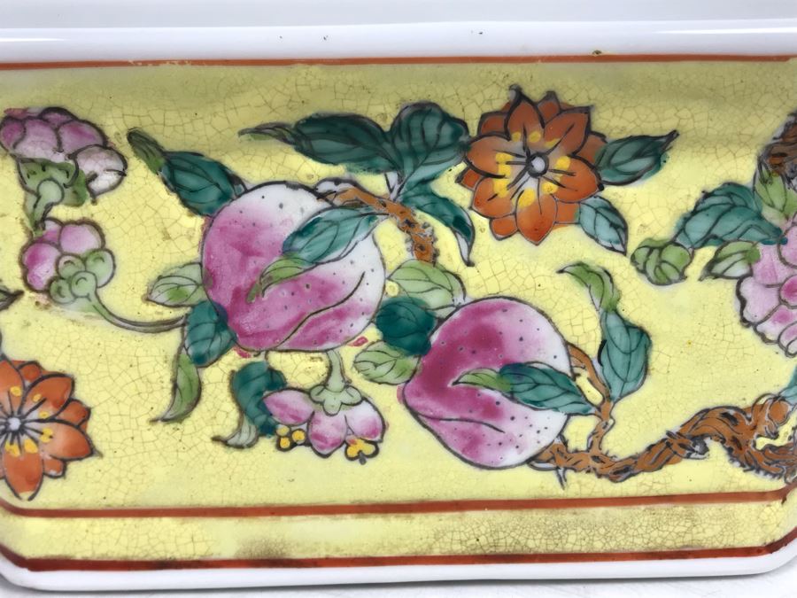 Vintage Signed Chinese Porcelain Box With Lid [Photo 3]