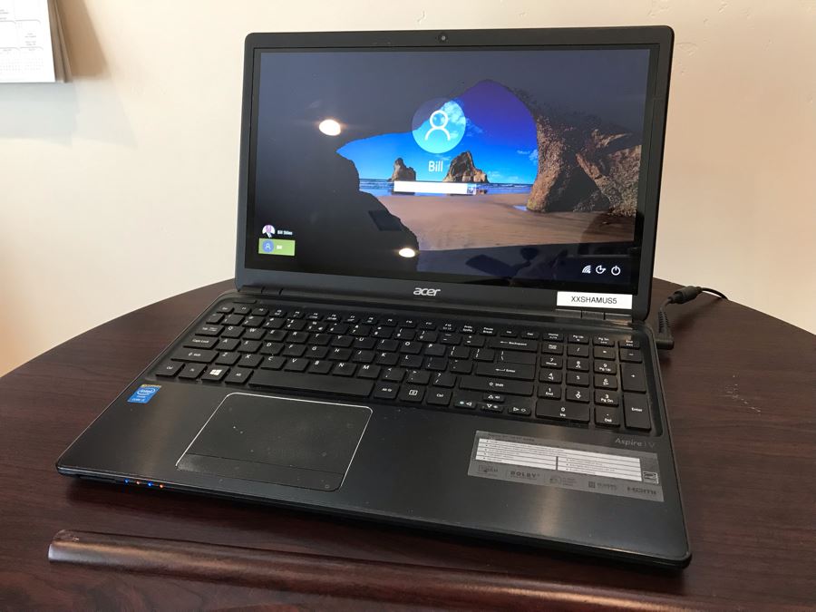 Acer Aspire V5 Series Laptop Computer [Photo 1]