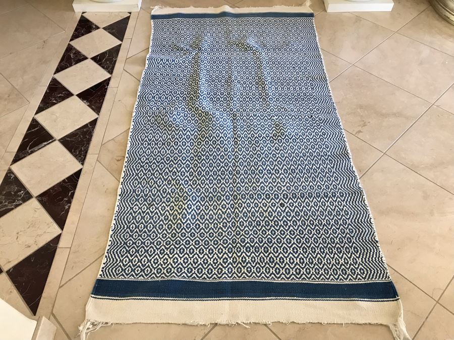 Dhurrie Area Rug Blue And White 78' X 39' [Photo 2]