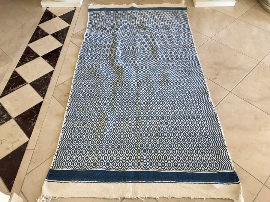 Dhurrie Area Rug Blue And White 78' X 39' [Photo 3]