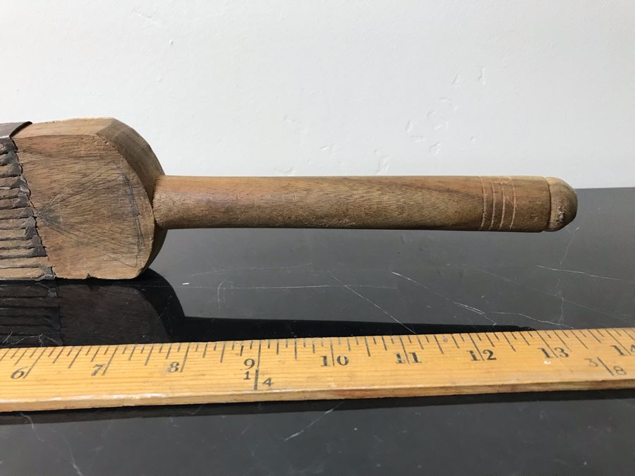 Vintage Wooden Metal Tool For Making Hand Made Rugs [Photo 3]