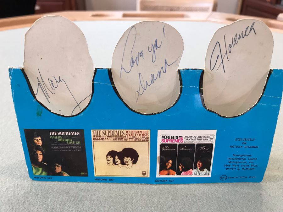 SIGNED The Supremes Table Promotional Card From Debut Engagement At Prestigious Copacabana Nightclub In New York City Signed By Dianna Ross, Florence Ballard And Mary Wilson - Client Attended Event (Cards Were On Each Table) [Photo 3]