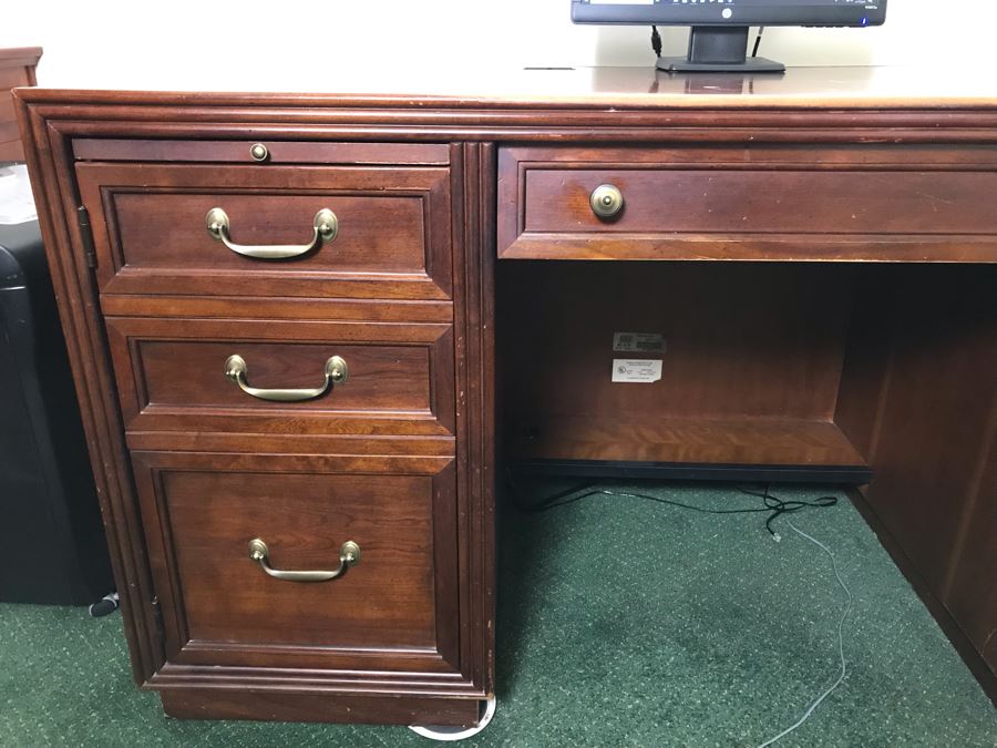 Stanley Wooden Knee Hole Desk With Built-In Power Cord Switch 60'W X 30'D X 30.5'H [Photo 7]