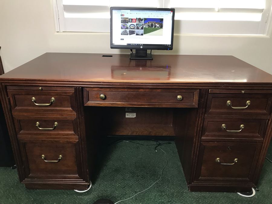 Stanley Wooden Knee Hole Desk With Built-In Power Cord Switch 60'W X 30'D X 30.5'H [Photo 3]