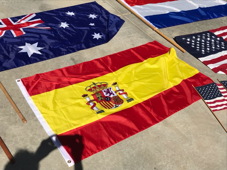 Various International Flags Lot [Photo 2]