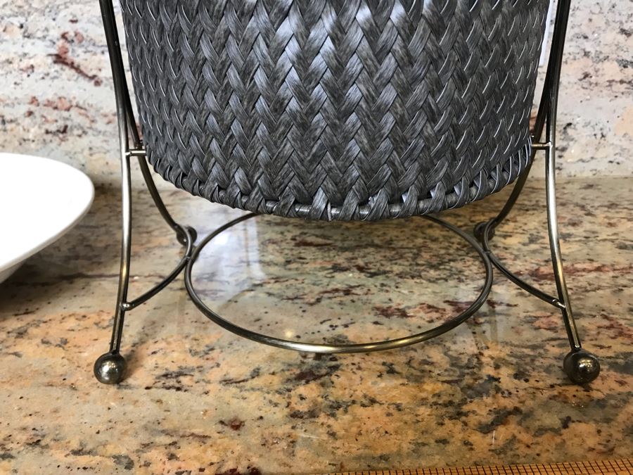 Bizzirri White Rustic Farmhouse Serving Tray Made In Italy And Divided Basket With Metal Handled Rack [Photo 5]