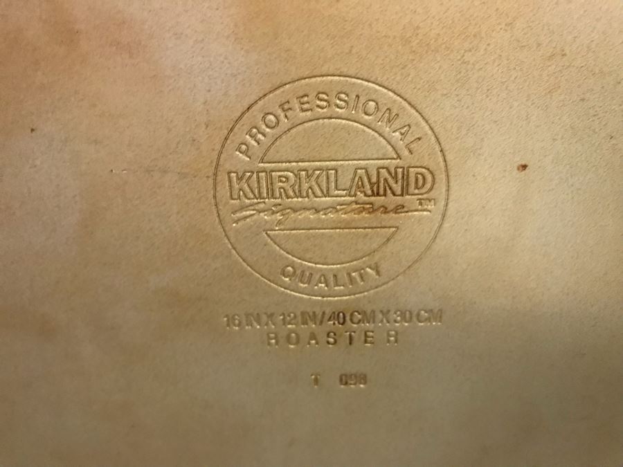 Kitched Bakeware Pan Lot With Cutting Board, Skewers, Baking Pans - See Photos [Photo 12]