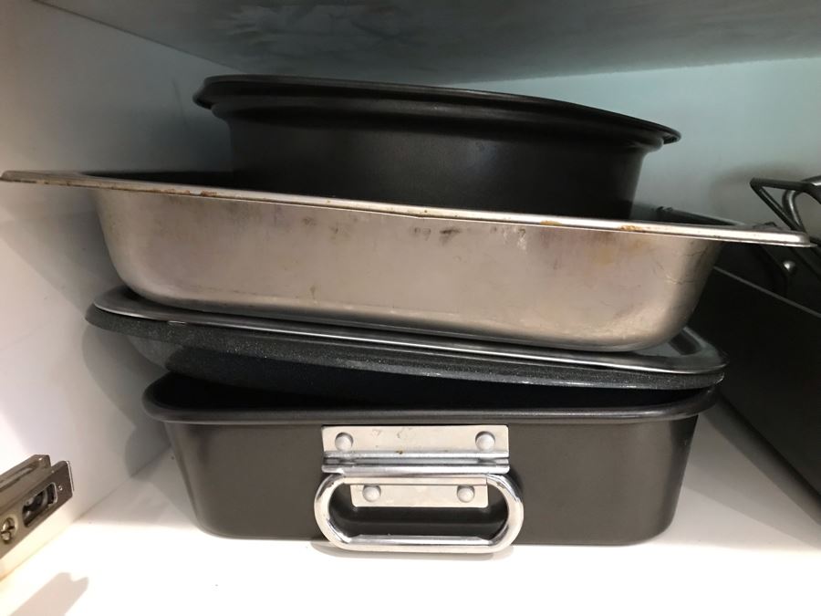 Kitched Bakeware Pan Lot With Cutting Board, Skewers, Baking Pans - See Photos [Photo 11]