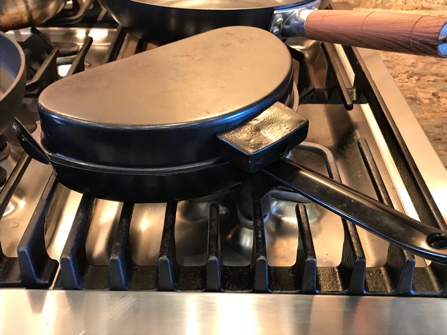 Skillet Pans And Wok Lot [Photo 7]