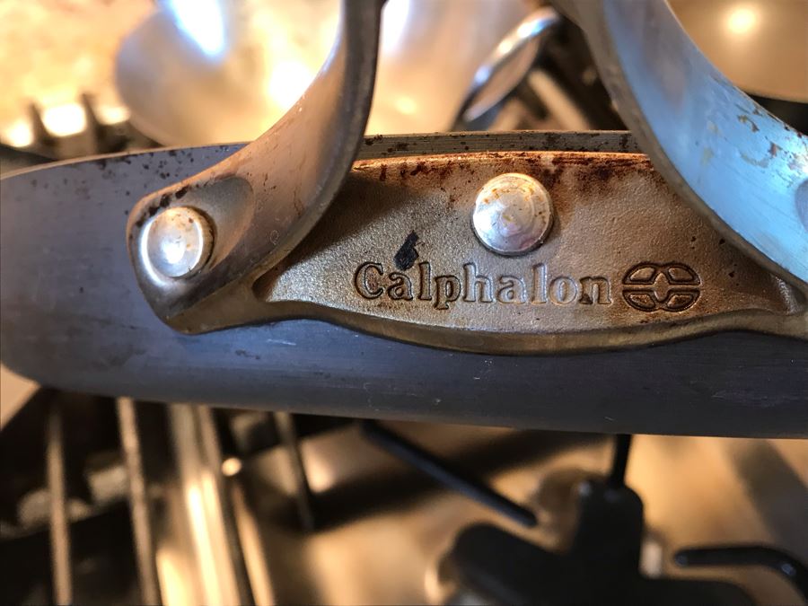 Skillet Pans And Wok Lot [Photo 4]