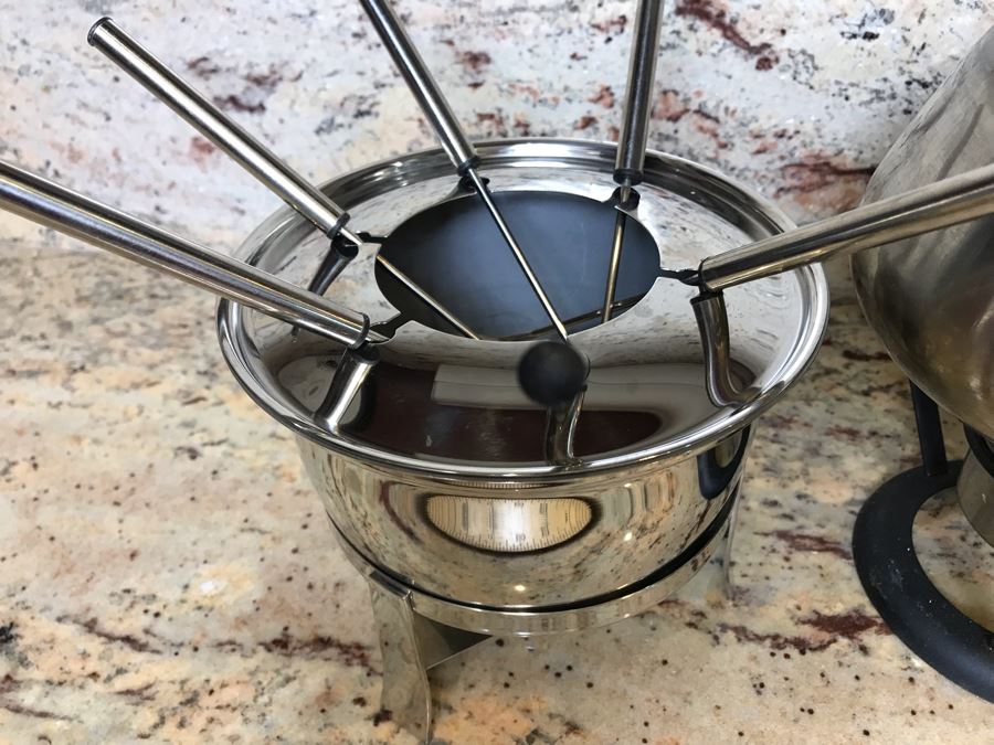 Pair Of Fondue Pots [Photo 4]