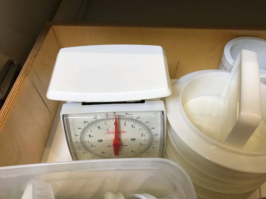 Pair Of Coffee Carafes, Cheese Grater, Strainers, Sunbeam Kitchen Scale, Glass Measuring Cup, Tupperware Lot - See Photos [Photo 6]