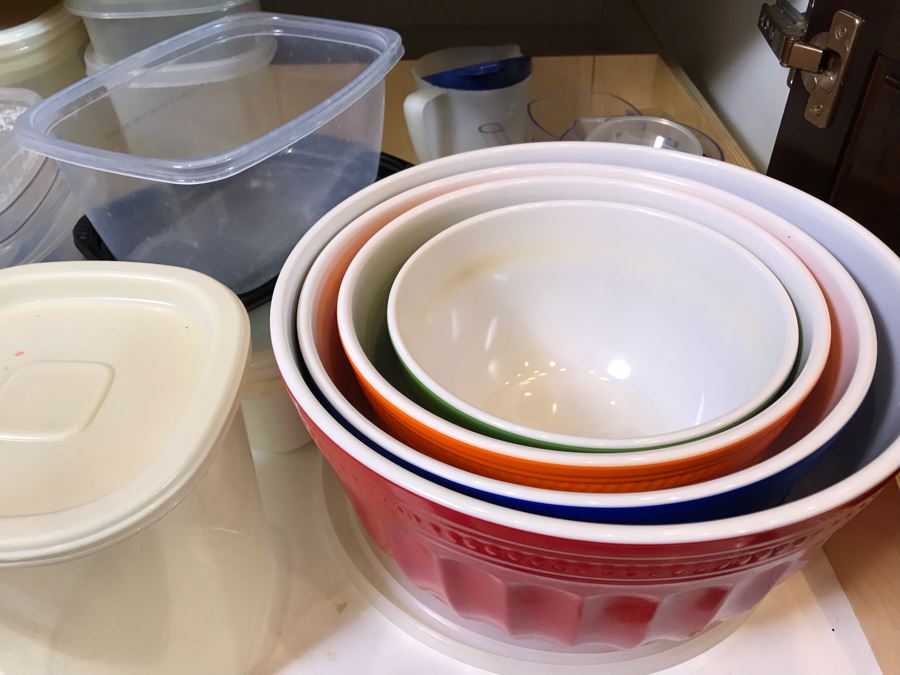 Pair Of Coffee Carafes, Cheese Grater, Strainers, Sunbeam Kitchen Scale, Glass Measuring Cup, Tupperware Lot - See Photos [Photo 4]