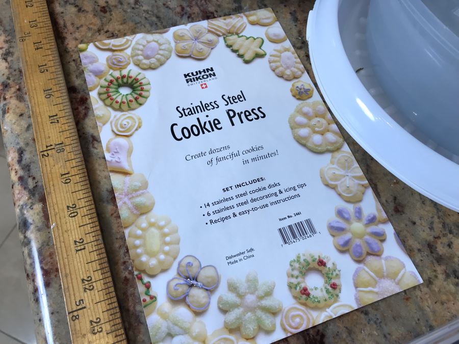 Kuhn Rikon Stainless Steel Cookie Press, Foil Baking Pans And Tupperware Lot [Photo 4]