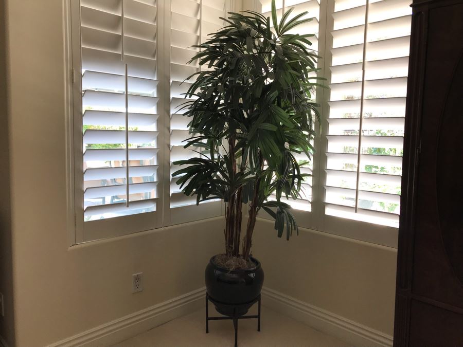 Indoor Faux Plant With Pot And Stand [Photo 3]